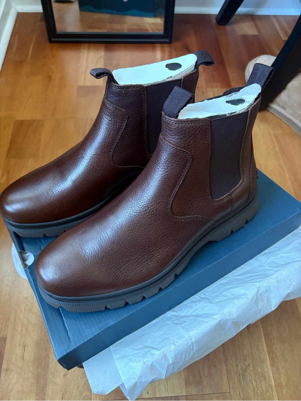 Sperry Men's Brown Leather Chelsea Boots with Rugged Sole, Fenway style